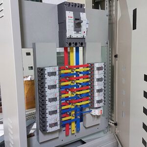 Tủ điều khiển 6 z3570633668173 46781f5a8c4883e6bdddad02962c8775