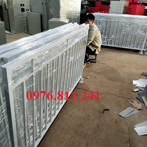 Lan can, hàng dào 1 z3979059660670 ff23c27f7a2f5c0fb9d86c4f4c543824