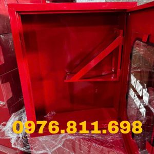 Tủ để vòi chữa cháy 1 tu kem thanh treo voi chua chay2